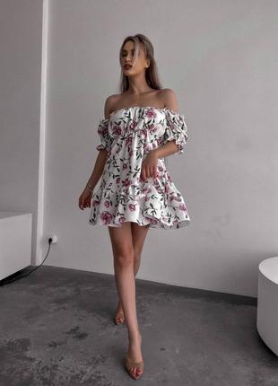 Качественное льняное платье в цветочный принт с открытыми плечами и рукавами фонариками4 фото