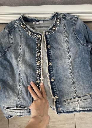 Джинсовая курточка на девочку