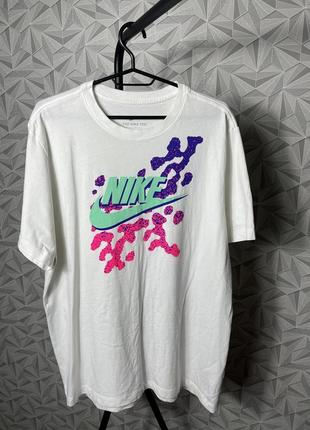 Продам мужскую футболку nike tee