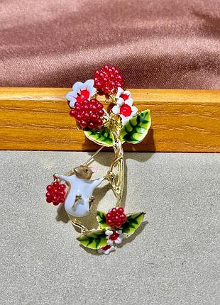 Красивая брошь мышонок 🐭 на гілці малини🌱