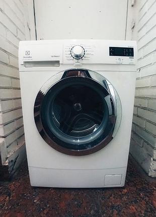 Пральна машина electrolux ews1056cdu. вузька! доставимо. відпр...