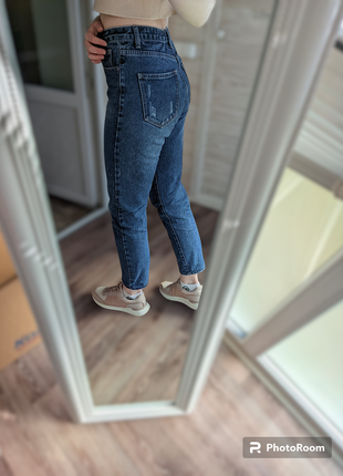 Женские джинсы мом с высокой посадкой 367 фото