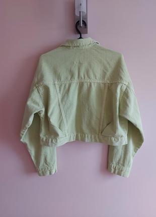 Джинсовая салатовая куртка оверсайз, укороченный джинсовый пиджак sinsay, р. 36-386 фото