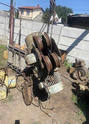 Тельфер болгарський вантажопідйомність 5 т. висота підйому 12 м.