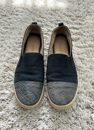 Кожаные мокасины