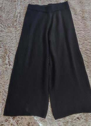 Черные широкие вязанные брюки кюлоты.2 фото