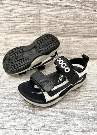 Босоніжки для хлопчика