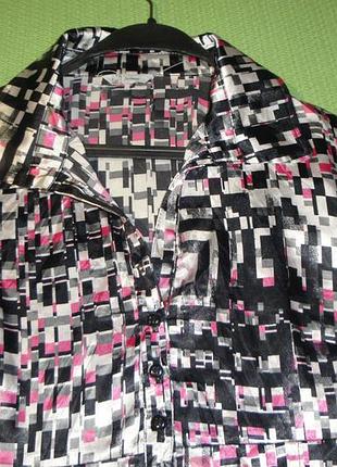 Атласная блузка р, 48 с длинным рукавом на  широком манжете !!подарок при покупке женской одежды