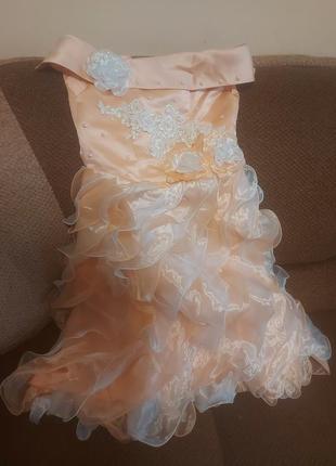 Сукня на свято, випускний