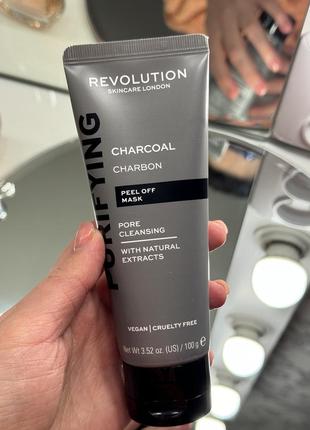 Revolution skincare purifying charcoal маска-пілінг від чорних цяток з активованим вугіллям