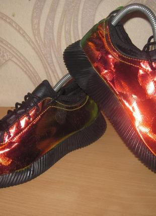 Продам кроссовки фирмы forever 40 размера