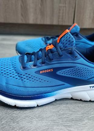 Оригинальные кроссовки brooks trace в очень хорошем состоянии