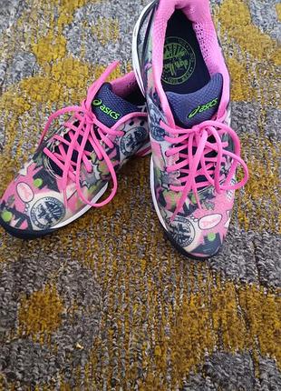 Кроссовки женские asics nyc 2016