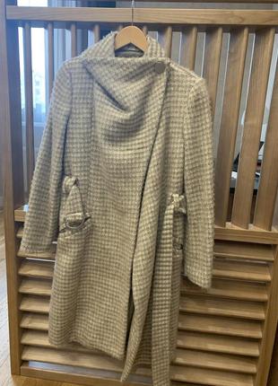 Пальто mango