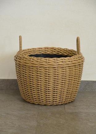 Кошик для дров плетений (дровниця) з штучного ротанга ручної роботи. колір дерево. 20 літрів7 фото