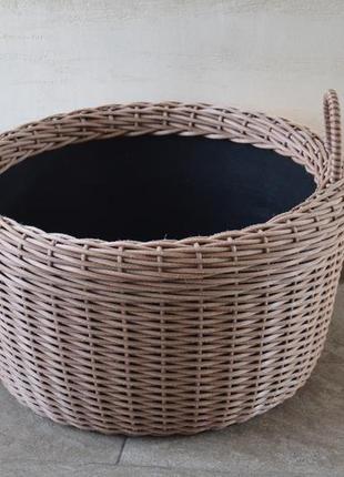 Корзина для дров плетеная (дровница) из искусственного ротанга ручной работы. 45 литров1 фото