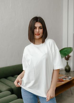 Базовая женская футболка белого цвета3 фото