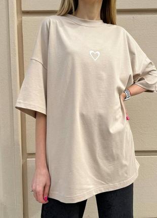 Женская футболка свободного кроя оверсайз спущенная линия плеча удлиненный рукав1 фото