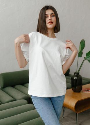 Базовая женская футболка белого цвета5 фото