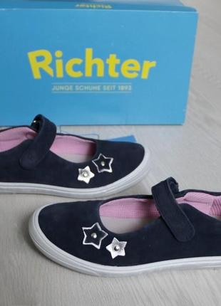 Richter новые замшевые туфельки, 35 р