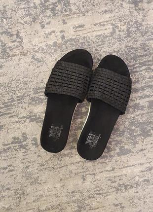 Шльопанці літні