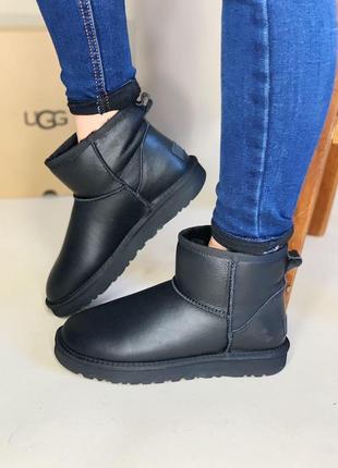 Зимові чоботи ugg з овчиною чорні шкіряні6 фото