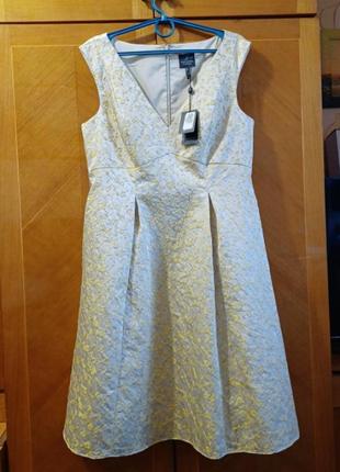 Брендова вишукана вечірня  сукня з люрексом  р.18 від adrianna papel.