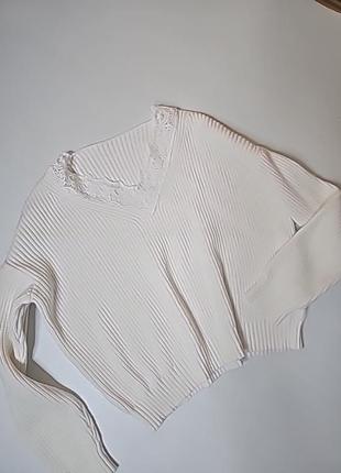 Свитер оверзайз с кружевом