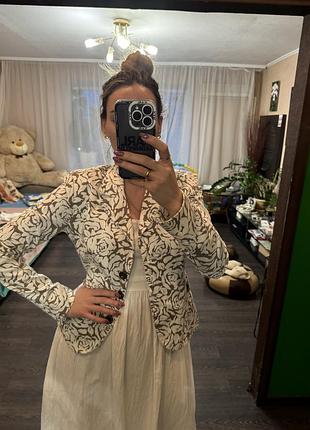 Жакет с принтом розы