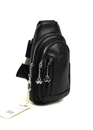 Нагрудна жіноча маленька сумка слінг бананка через плече, модна молодіжна сумочка на груди4 фото