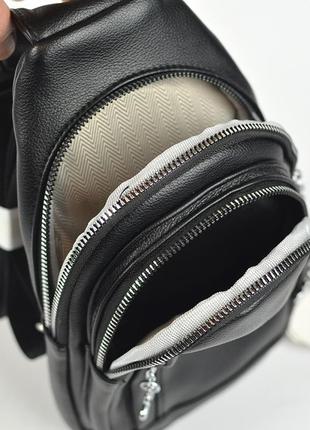 Нагрудна жіноча маленька сумка слінг бананка через плече, модна молодіжна сумочка на груди8 фото