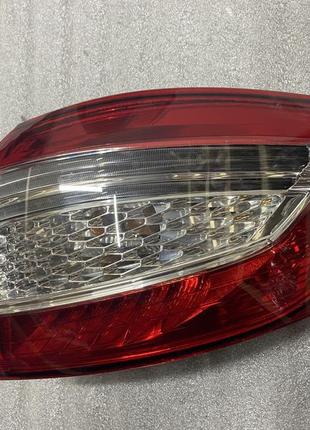 Ліхтар задній правий зовнішній ford mondeo iv,2010-2014, універса