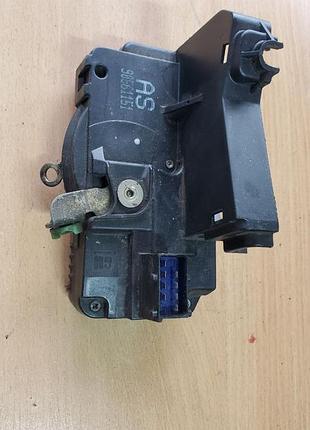 Замок двері передньої левої ,opel combo;opel meriva;opel zafira