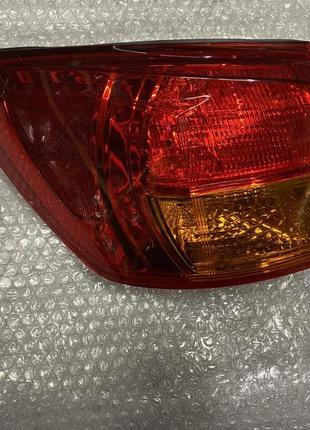 Ліхтар задній зовнішній лівий lexus is 220,2006-2009,дорестайл