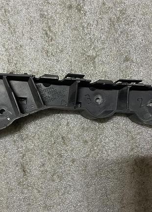 Кронштейн(напрямна) бампера передній лівий opel zafira b 2005