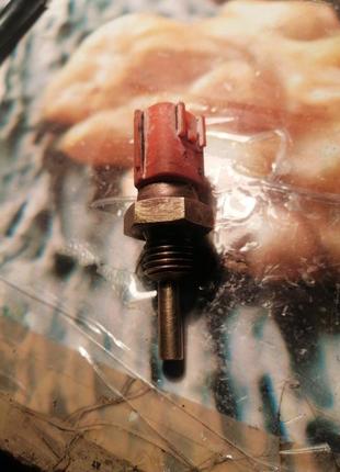 Датчик температури охолодження двигуна nissan vanette sirena ld 2