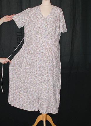 Длинное платье халат в винтажном стиле в цветочек платье- халатом  на пуговицах7 фото