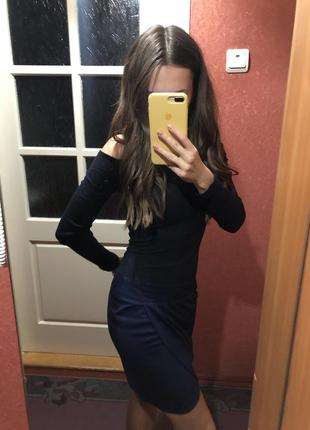 Темно-синя спідниця на запах3 фото