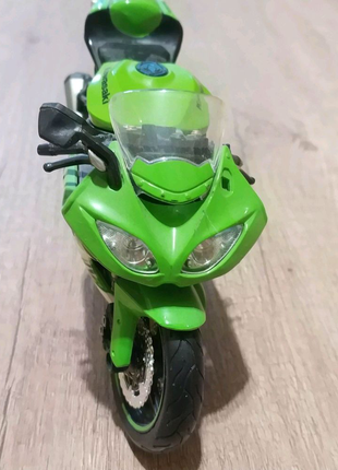 Модель мотоцикла kawasaki ninja zx-10r (1:12)