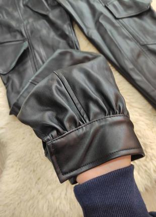 Джоггеры экокожа с карманами свободные брюки брючины кожу эко эко-кож зам брюки высокая посадка7 фото