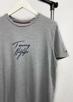 Tommy hilfiger футболка м1 фото