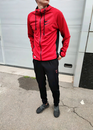 Чоловічий спортивний костюм nike темно-червоний1 фото