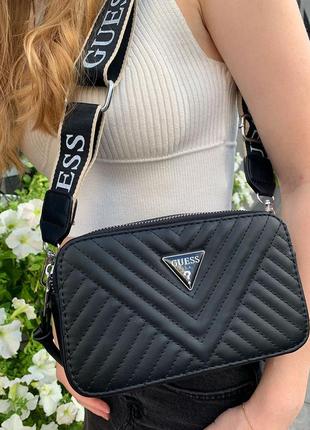 Жіноча сумка guess zippy snapshot black 20 х 8 х 12 см5 фото