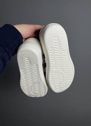 Женские резиновые тапочки сандалии жемчужное летнее резиновые тапочки adidas adifom4 фото