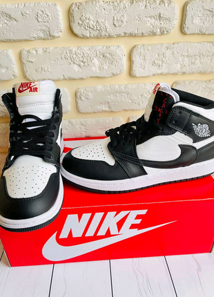 Nike air jordan 1 retro black and white( cactus jack)winter ❄️ (