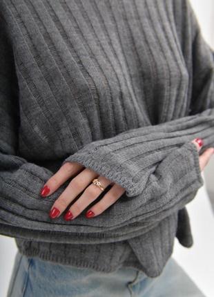 Серый полупрозрачный свитер3 фото