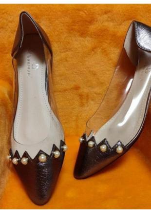 Туфли женские

 интересный дизайн

качество супер 😍1 фото