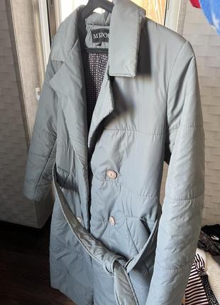 Продам пальто оливкового цвета размера s7 фото
