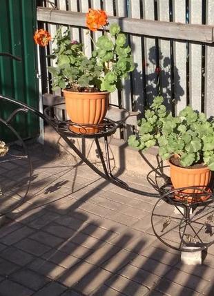 Підставка для квітів для вулиці