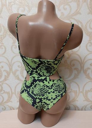 Красиве боді рептилія, зміїний принт i saw it first